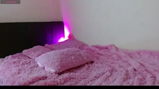 MichellMoon1 online show from 8, 11, 2025