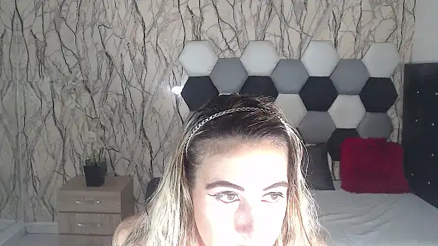 AntonellaBlanc online show from 15, 11, 2025