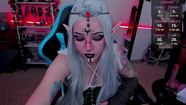 Snapshot of Makii_33 chatting on 19, 11, 2025 Makii 33 online show from 19, 11, 2025