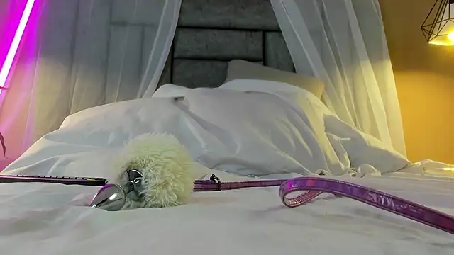 Snapshot of Brenda_lot chatting on 13, 11, 2025 Brenda lot online show from 13, 11, 2025