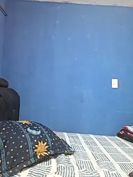 Snapshot of Hanna_Kieran chatting on 14, 11, 2025 Hanna Kieran online show from 14, 11, 2025