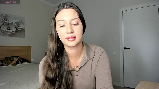 Snapshot of synop_sis chatting on 11, 9, 2025 synop sis online show from 11, 9, 2025