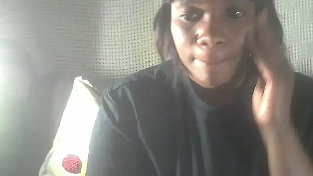 sexythae32 online show from 15, 12, 2025