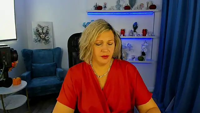 Snapshot of NinaStarle chatting on 19, 10, 2025 NinaStarle online show from 19, 10, 2025