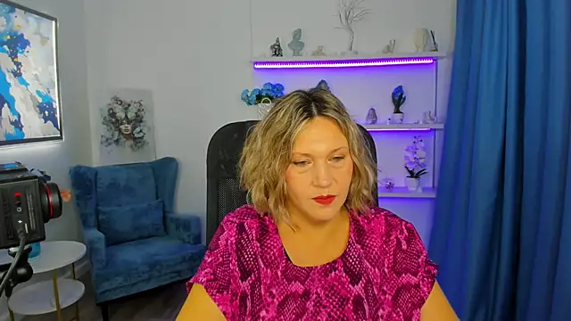 Snapshot of NinaStarle chatting on 9, 11, 2025 NinaStarle online show from 9, 11, 2025