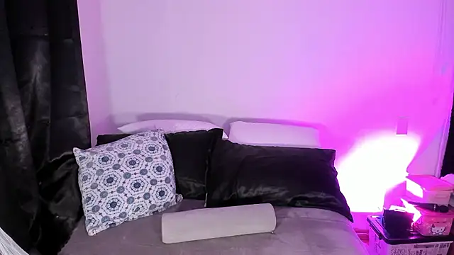 Londonttipton online show from 10, 2, 2026