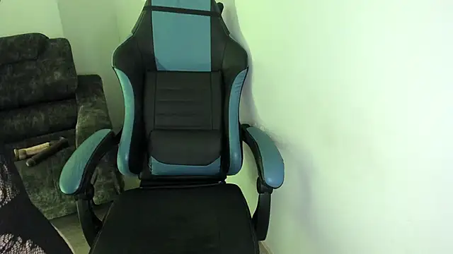 Snapshot of Scarbadgirl_ chatting on 3, 10, 2025 Scarbadgirl online show from 3, 10, 2025