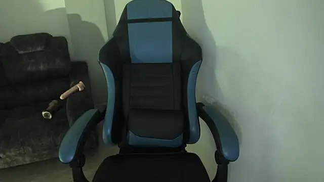 Snapshot of Scarbadgirl_ chatting on 11, 10, 2025 Scarbadgirl online show from 11, 10, 2025