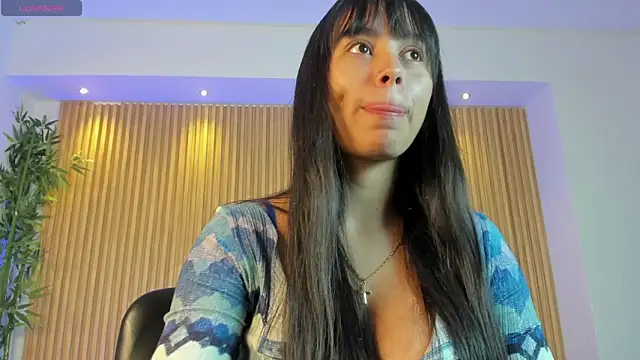 Snapshot of freyja_sweet_ chatting on 9, 11, 2025 freyja sweet online show from 9, 11, 2025