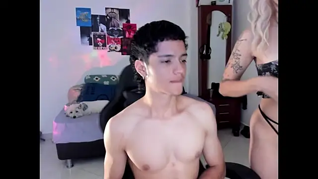 Snapshot of Oliver_and_kalypso chatting on 24, 10, 2025 Oliver and kalypso online show from 24, 10, 2025