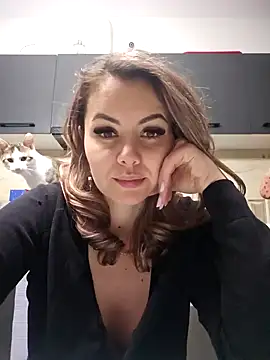 Snapshot of SeductiveMom chatting on 13, 1, 2025 SeductiveMom online show from 13, 1, 2025
