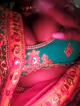 Dassing strip couple online show from 6, 3, 2026