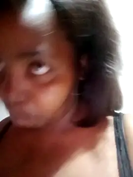 ShySexyBaddiexx online show from 16, 12, 2025