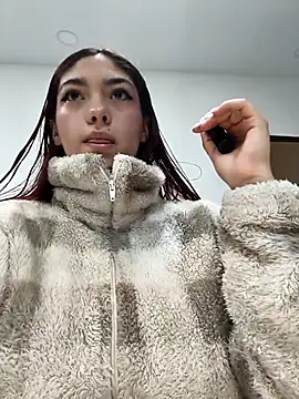 Snapshot of Victoria_Beaumont chatting on 23, 3, 2026 Victoria Beaumont online show from 23, 3, 2026