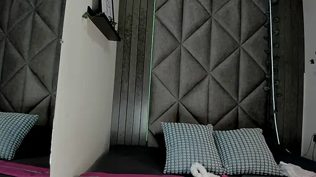 JenaCooper  online show from 19, 12, 2025