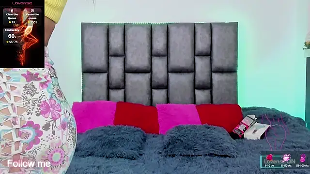 miaroberts69 online show from 8, 10, 2025