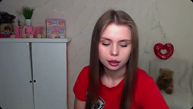 Snapshot of OceanicDawn chatting on 10, 9, 2025 OceanicDawn online show from 10, 9, 2025