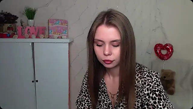 Snapshot of OceanicDawn chatting on 16, 9, 2025 OceanicDawn online show from 16, 9, 2025