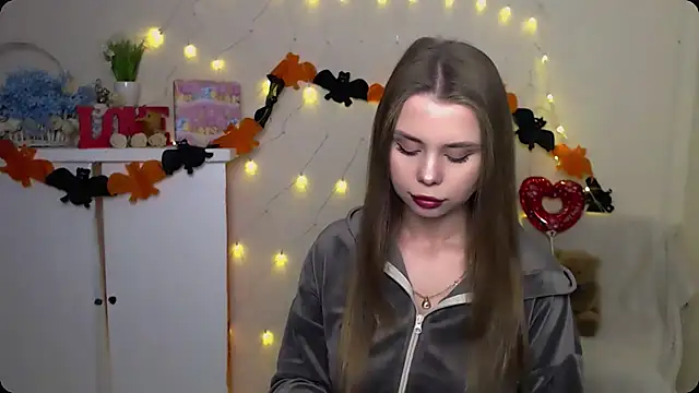 Snapshot of OceanicDawn chatting on 15, 10, 2025 OceanicDawn online show from 15, 10, 2025