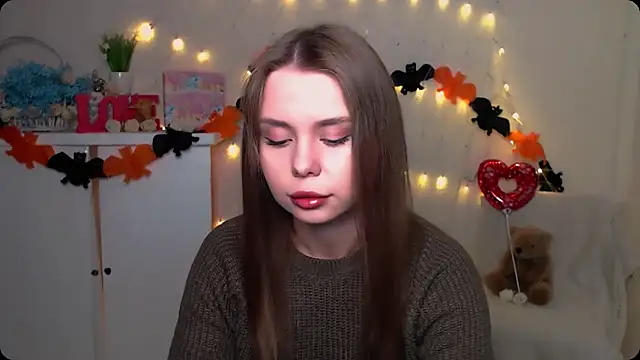 Snapshot of OceanicDawn chatting on 19, 10, 2025 OceanicDawn online show from 19, 10, 2025