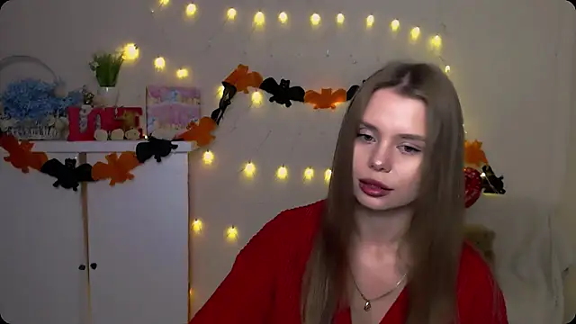 Snapshot of OceanicDawn chatting on 21, 10, 2025 OceanicDawn online show from 21, 10, 2025