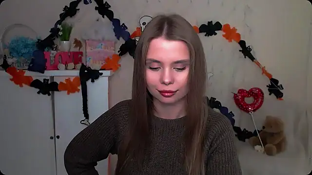 Snapshot of OceanicDawn chatting on 29, 10, 2025 OceanicDawn online show from 29, 10, 2025