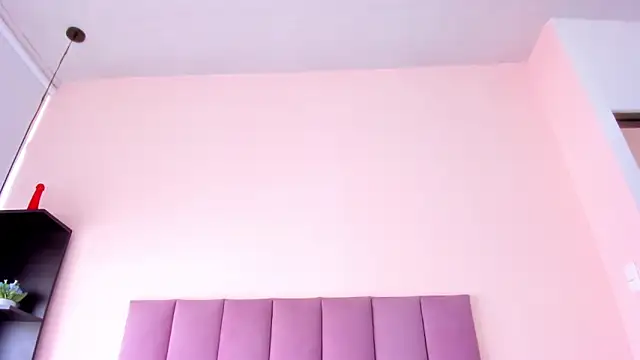 violet myerrs online show from 15, 11, 2025