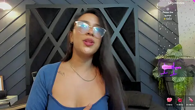 Snapshot of zoe_martins_ chatting on 13, 9, 2025 zoe martins online show from 13, 9, 2025