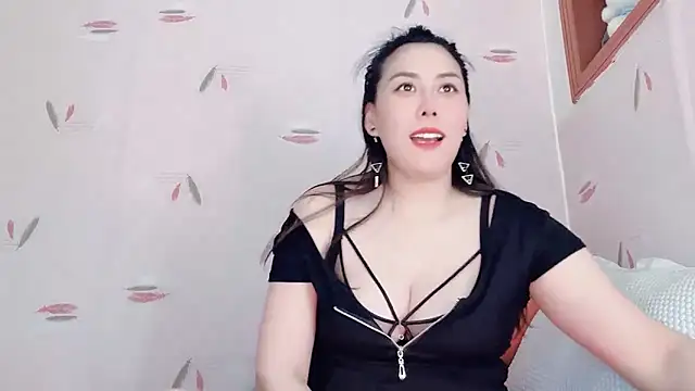 Snapshot of Eve5215 chatting on 19, 9, 2025 Eve5215 online show from 19, 9, 2025