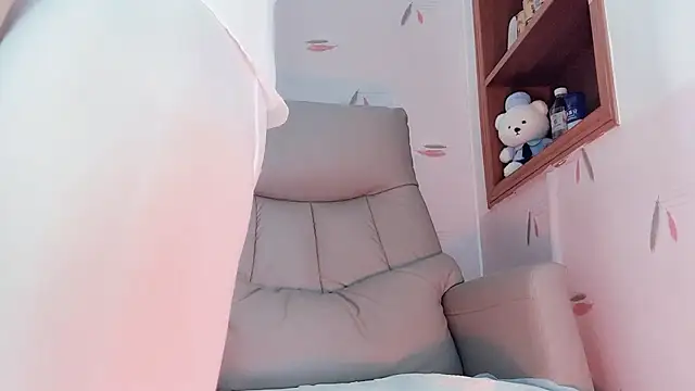 Snapshot of Eve5215 chatting on 28, 11, 2025 Eve5215 online show from 28, 11, 2025