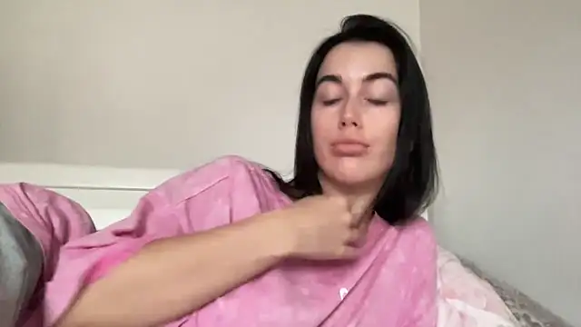 Snapshot of Talyo19 chatting on 24, 10, 2025 Talyo19 online show from 24, 10, 2025