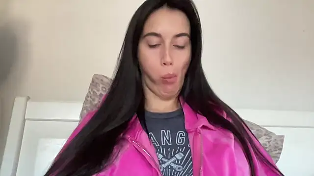 Snapshot of Talyo19 chatting on 1, 11, 2025 Talyo19 online show from 1, 11, 2025