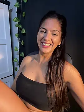 Snapshot of chicachocolate01 chatting on 5, 2, 2026 chicachocolate01 online show from 5, 2, 2026