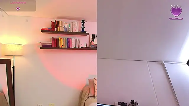 Snapshot of Evelyn__16 chatting on 10, 10, 2025 Evelyn 16 online show from 10, 10, 2025