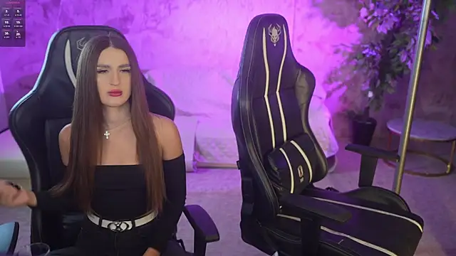 Snapshot of Goldie_Flame chatting on 16, 11, 2025 Goldie Flame online show from 16, 11, 2025