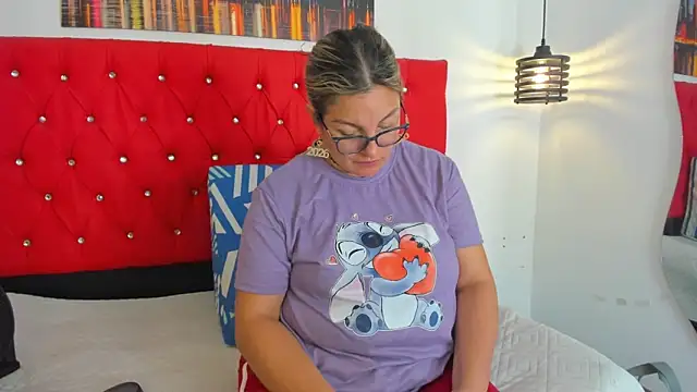 carolinacrus01 online show from 21, 12, 2025