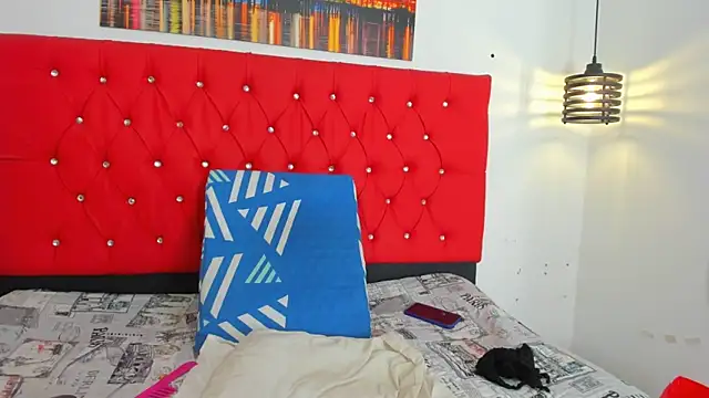 carolinacrus01 online show from 6, 1, 2026