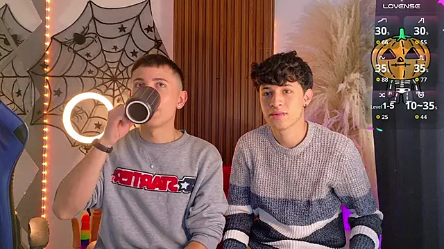 Axel  Evans online show from 8, 10, 2025