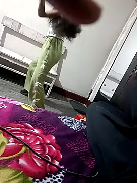 Snapshot of zebba12 chatting on 7, 11, 2025 zebba12 online show from 7, 11, 2025