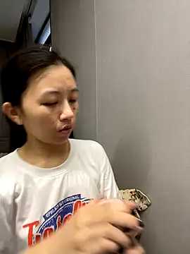 haiyan125216 online show from 11, 10, 2025