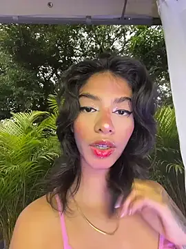 Snapshot of TweetiePieXXX chatting on 18, 11, 2025 TweetiePieXXX online show from 18, 11, 2025