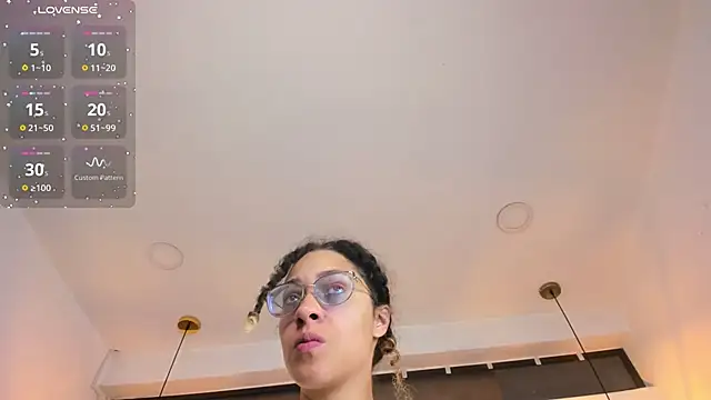 Hanna Cornee  online show from 6, 1, 2026