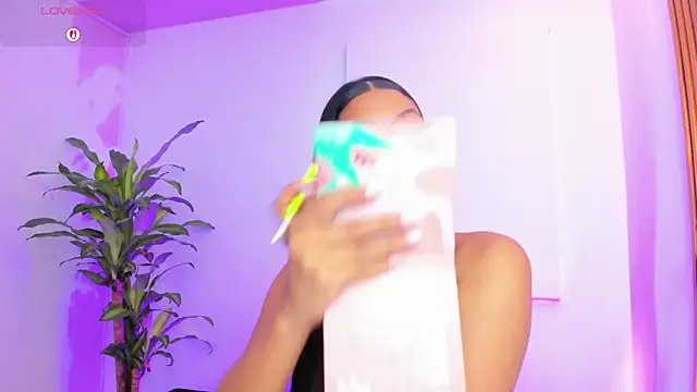 MacarenaSmith online show from 16, 12, 2025