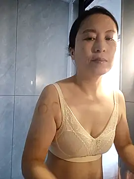 Snapshot of chengcheng12 chatting on 17, 10, 2025 chengcheng12 online show from 17, 10, 2025