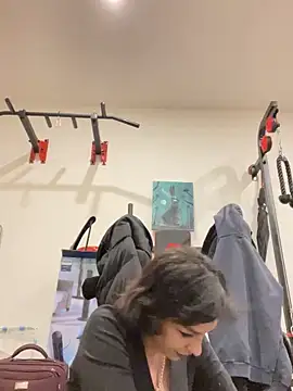 Piggiteablacktea online show from 19, 11, 2025