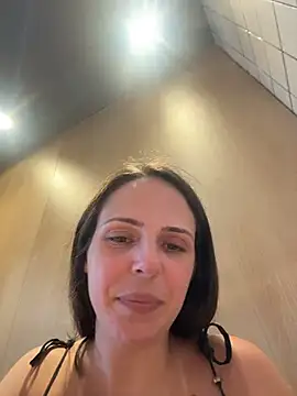 Snapshot of Lady_LauraRose chatting on 20, 2, 2026 Lady LauraRose online show from 20, 2, 2026