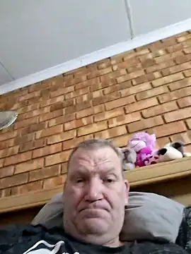 wallacelegend online show from 25, 9, 2025