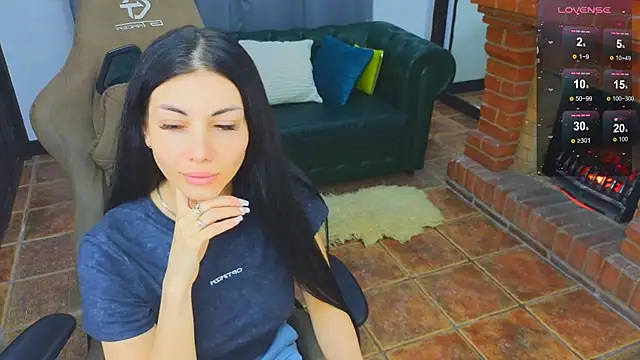 Emmi Swon online show from 17, 10, 2025