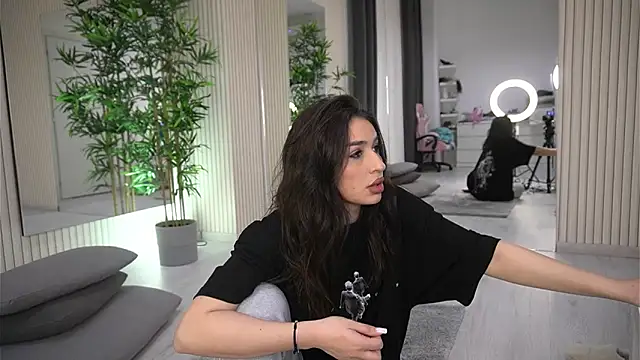 Snapshot of EmmaBlanco chatting on 8, 2, 2026 EmmaBlanco online show from 8, 2, 2026