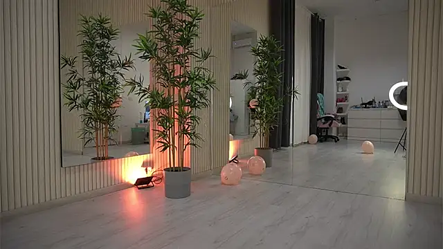 Snapshot of EmmaBlanco chatting on 27, 2, 2026 EmmaBlanco online show from 27, 2, 2026